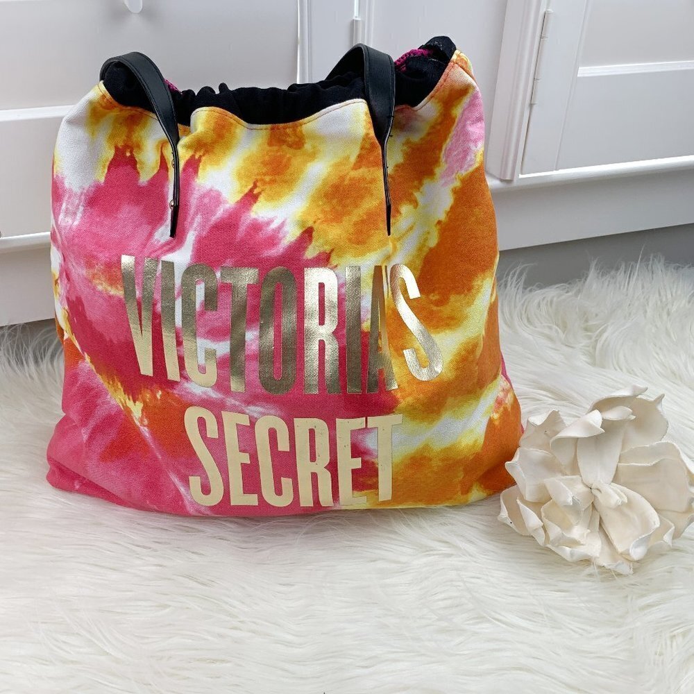 Victoria's Secret Large Logo Tie Dye Beach/Overnight/Getaway Tote - Picture 2 of 11